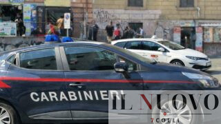 Roma Termini, rapina un tassista minacciandolo con una bottiglia, poi picchia i carabinieri: arrestato