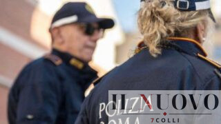 Roma, panico al mercato di Centocelle: 65enne con coltello fermato in extremis