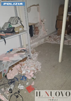 furto banca banda del buco