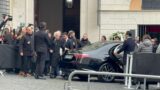 Roma saluta Valentino: aperta la camera ardente dell’ultimo “imperatore” della moda (FOTO E VIDEO)