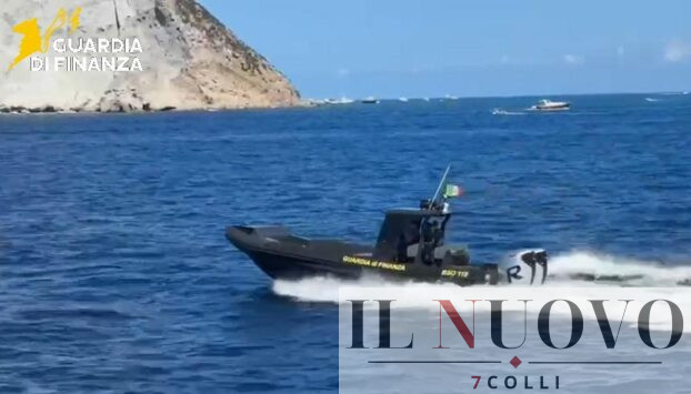 motoscafo guardia di finanza