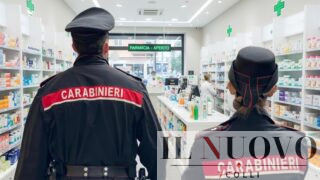 Roma, follia in farmacia: insegue una donna,  distrugge gli scaffali e tenta di disarmare un carabiniere