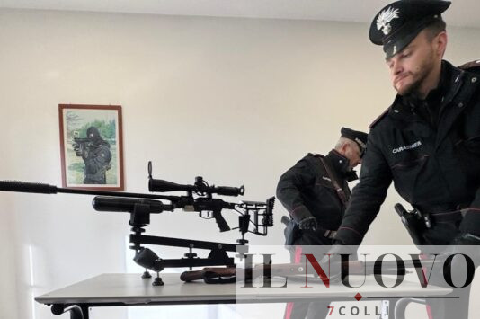 BRACCIANO - Le armi sequestrate dai Carabinieri