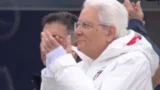 Sergio Mattarella torna a Cortina d’Ampezzo e i social impazziscono: “È l’“effetto talismano” del Presidente alle Olimpiadi”