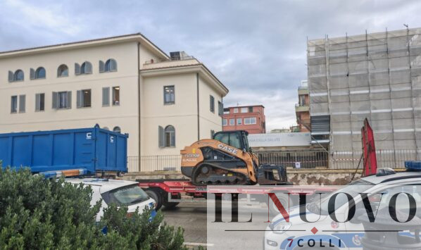 sgomberi ex Village Ostia