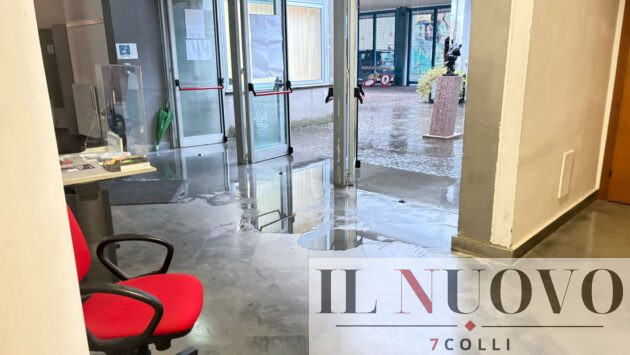 sala del consiglio del municipio Roma XI