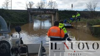 Bracciano, 56enne intrappolato nel sottopasso allagato: due Carabinieri si tuffano e lo salvano in extremis