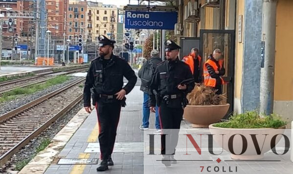 controlli dei Carabinieri stazione Tuscolana