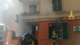 Roma, incendio in un appartamento: evacuata palazzina