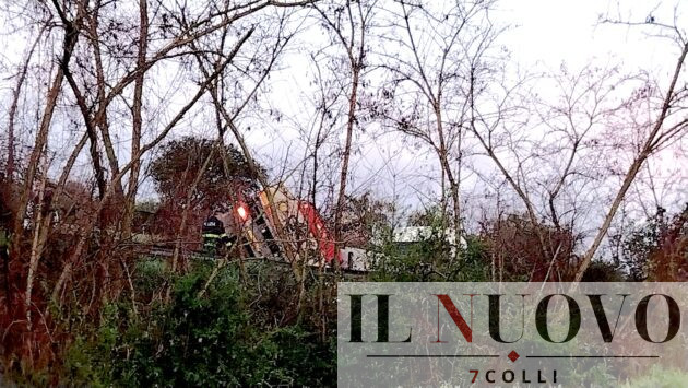 tir ribaltato Pontina