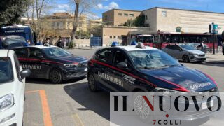 Ostia, in strada con machete, coltelli e mazze (e droga): 2 arresti e 7 denunce (FOTO)
