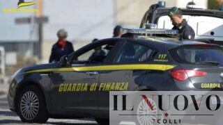 Dragona, spaccio nel parcheggio del fast food: sequestrate 31 dosi di cocaina e crack