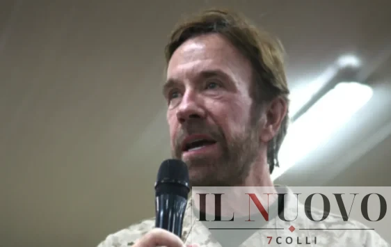 Chuck Norris è morto a 86 anni: addio all’icona di Walker Texas Ranger
