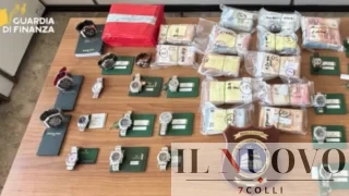 Roma, giro di Rolex e Patek falsi sul web: indagine e sequestro da 880mila €