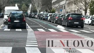 Roma, disastro ciclabile di via Reni: i cittadini tornano in piazza per l’ennesima manifestazione