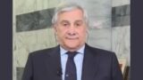 Tajani, il ministro degli Esteri nel suo mondo: gaffe, frasi surreali e diplomazia fai-da-te mentre il mondo brucia