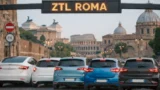 ZTL Roma, stretta anche per le auto di Stato: esenzioni solo per tre categorie ‘intoccabili’ più una maxi ‘zona grigia’