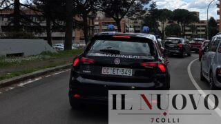 Roma, inseguimento da film a Centocelle: scappa all’alt con un chilo di droga, arrestato 38enne