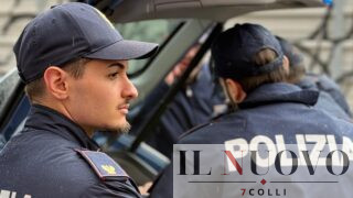 Roma, “Dammi tutti i soldi”. Sbatte a terra, picchia e trascina un anziano sull’asfalto per rapinarlo: è grave