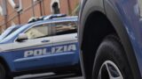 Roma, “Dammi i soldi o ti ammazzo”. Minaccia, picchia e maltratta la madre per 6 anni, arrestato 27enne