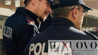 Roma. “Mi hai rotto lo specchietto, dammi 3.000 euro”: finto carabiniere truffa anziano, bloccato al bancomat da vero agente fuori servizio