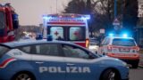 Roma, non si fermano all’alt e travolgono una famiglia in via Collatina: morti padre, madre e figlio