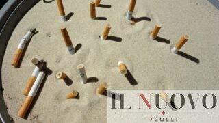 Ostia, stop alle sigarette in spiaggia: arriva il divieto (ma non ovunque)