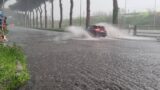 Allerta meteo a Roma, strade e cantine allagate: traffico in tilt, quanto durerà il maltempo(FOTO)