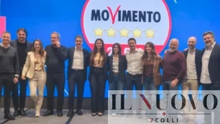 Roma, all’assemblea M5S Virginia Raggi attacca Gualtieri: “Sull’inceneritore serve un passo indietro”