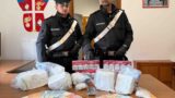 Capena, nasconde 6 chili di cocaina in casa (e sigarette di contrabbando): avrebbe fruttato mezzo milione di euro