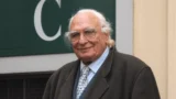 Roma, niente targa per Pannella davanti alla storica sede dei Radicali. Mussolini (FI): “Amarezza e incredulità”