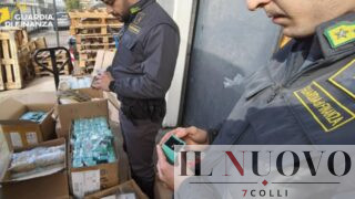 Roma Termini, allarme bigiotteria tossica e monili falsi: sequestrati oltre 9mila articoli