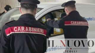 Roma Eur, furto lampo del furgone delle Poste: inseguimento e mezzo recuperato