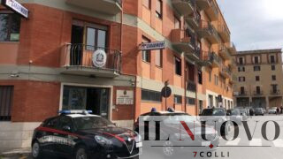 Tivoli, dà fuoco deposito giudiziario di autoarticolati e fa 150mila euro di danni: denunciato 62enne