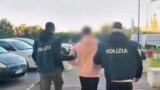 Roma, tentano di ucciderlo dopo la lite per un parcheggio: colpito con mazza e ascia, tre arresti per tentato omicidio (VIDEO)