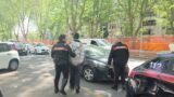 Roma, maxi blitz al Quarticciolo con strade chiuse e droni. Il ‘record’: denunciato la mattina, arrestato la sera (VIDEO)