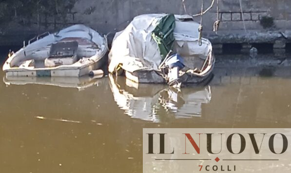 barche affondate canale dei pescatori 