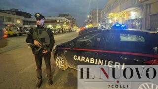 Roma, “Vi ammazzo tutti”: picchia e minaccia la madre e il fratello, arrestato 36enne