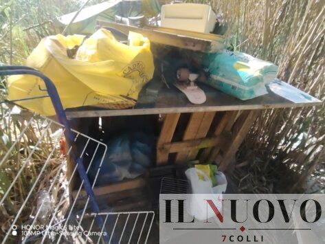 accampamento abusivo zona Marconi