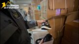 Roma, scarpe per bambini contraffatte nei negozi: sequestrate 7.000 paia, scoperto deposito (VIDEO)