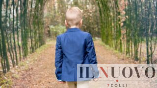 Ariccia, bimbo cade in una fossa biologica durante la sua festa per la Prima Comunione e ingerisce i liquami: trasportato in codice rosso in ospedale
