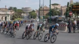 Giro d’Italia a Roma, città paralizzata per due giorni: chiusure e bus deviati da sabato