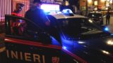 Roma, prima tenta il suicidio, poi aggredisce i carabinieri con un coltello: bloccato con taser