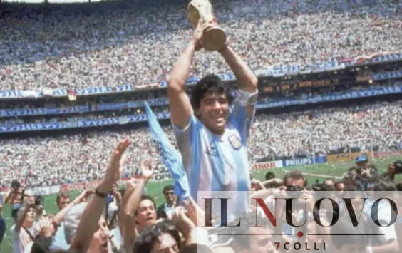Benedetta TV – Maradona a Cannes smaschera il calcio moderno: “The Match” racconta quando una partita aveva un’anima