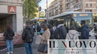 Metro A chiusa a Roma: stop ai treni per lavori, bus navetta fino alla notte. Ecco quando riparte