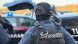 Ostia e Fiumicino: maxi blitz dei Carabinieri tra piazze di spaccio, oltre 100 militari in strada e un elicottero in volo (FOTO)