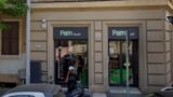 Roma, “Questa è una rapina”: minaccia la cassiera e fugge con l’incasso del supermercato a San Giovanni