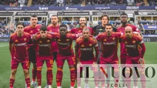 La Roma manda in frantumi il Parma al fotofinish, notte da Champions al Tardini