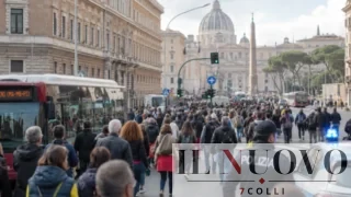 Roma, corteo da Repubblica a San Giovanni con 10mila persone: sabato bus deviati e Metro A ferma