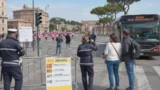‘Race for the Cure’, Roma si ferma: 38 linee bus deviate, strade chiuse e viabilità in crisi in centro